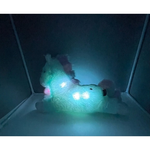 FAO Schwarz 15" Pink Unicorn Plush Stuffed Anima with LED Lights & Sungs - Picture 14 of 16